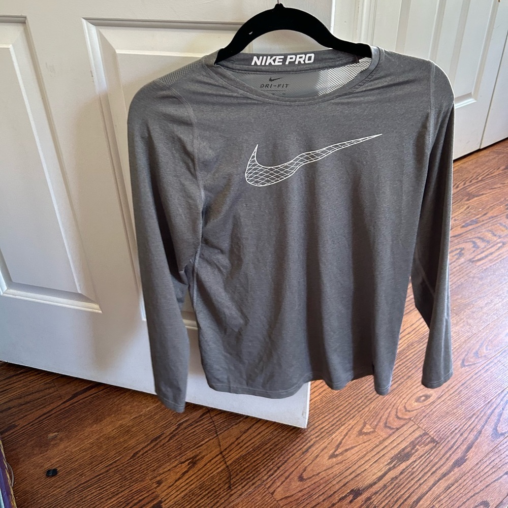 Boys XL Nike Pro Dri-fit shirt